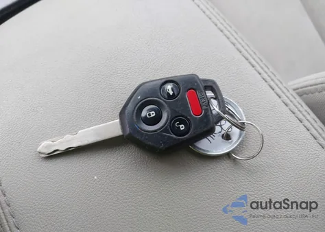 2014 Subaru Outback 2.5I Premium z USA, uszkodzony, nr VIN 4S4BRBDC9E3225453